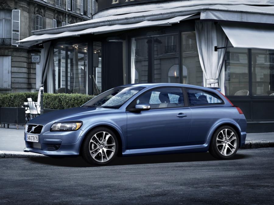  Volvo C30 SE Sport 2006 года  (фото 6 из 11)